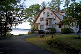 3222 Ny 9l Lake George Ny Property Listing From Davies Davies New York Homes Lake George Lakefront Property