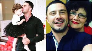 Robert Berisha publishes a photo of his mother with Renee