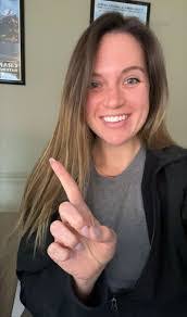 Sarah Wyckoff's Instagram, Twitter & Facebook