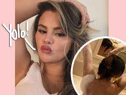 Selena Gomez Is Pure Happiness - And Fully Nude - In Bath Photo On Paris  Vacation! - Perez Hilton