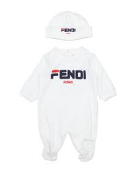 I prodotti fendi non costituiscono un'eccezione. Cuscini Imitazione Fendi Replica Louis Vuitton Keepall Bandouliere 55 Monogram Macassar M56714 Outlet Online Imitazione Subito A Casa E In Tutta Sicurezza Con Ebay April Huynh
