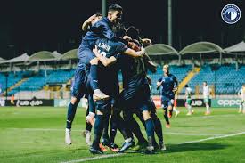 Ø¨ÙØ±Ø§ÙÙØ¯Ø² Ù ÙØ¯Ø¯ ÙØ§Ø¹Ø¨ÙÙ ØµØ­ÙÙØ© Ø§ÙÙÙØ§Ø·Ù Ø§ÙØ¥ÙÙØªØ±ÙÙÙØ©