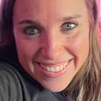 90+ perfiles de «Lora García»