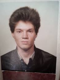 1977 and some of my Army friends would say I was Jim Morrison brother. I  didn't think so but oh well.