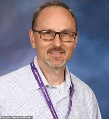 Wisconsin teacher and father-of-three is latest to win Elon Musk's  $1million constitution lottery