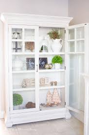 Farmhouse Style Christmas Curio Cabinet Making It In The Mountains Curio Cabinet Decor Farmhouse Style Christmas Retro Home Decor
