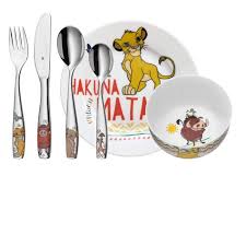 Pour habiller au mieux votre table de réception, choisissez des assiettes qui s'accorderont avec votre décoration d'intérieur ! Le Roi Lion Ensemble De Table Enfant 6 Pieces Assiette Bol Et Couverts Inox Wmf La Casserolerie