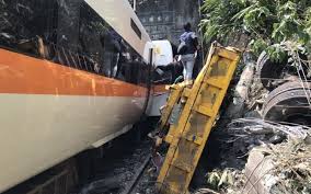 A train crash in east taiwan is believed to have resulted in the deaths of 36 people. Hby1e55 Lh2abm