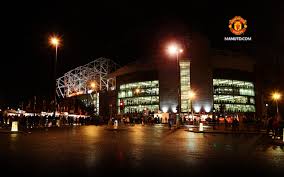 Find this pin and more on football heaven by breakaway tours. Alte Trafford Nacht Tapete Hd Alte Trafford Tapete Hd 2560x1600 Wallpapertip
