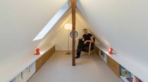 Hier Ist Bereits Der Weg Das Ziel In Diesem Einfamilienhaus Haben Wir Einen Neuen Treppenaufgang Sowie Das Entsprec Garage Gastehaus Dachboden Dachbodenausbau