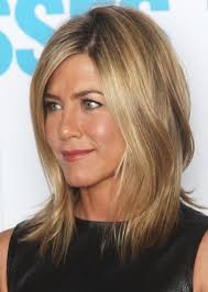 Short haircuts for fine hair and round faces. Top 50 Hairstyles For Heart Shaped Faces Herinterest Com