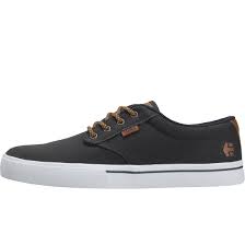 I personally dread the idea of crank arm bite and the jameson 2 eco's aesthetics are a straightforward, real clean and simple look. Etnies Jameson 2 Eco 4101000323 467 Mens Casual Trainers In Navy Tan