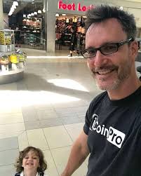 Albert Luke (@AlbertLuke7)