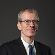 Andy Mo's Instagram, Twitter & Facebook