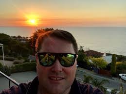 Mark Houlihan's Instagram, Twitter & Facebook