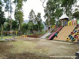 Genilangit kecamatan poncol kabupaten magetan, jawa. Taman Wisata Genilangit Benteng Magetan