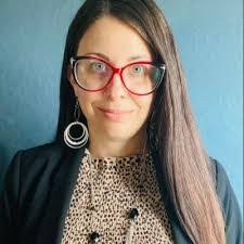 Donna Goodall's Instagram, Twitter & Facebook