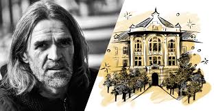Un roman plin de tandrete si erotism, cu o structura absolut neconventionala, cu totul inedita. Scriitori La ÈcoalÄ 2019 Marin MÄlaicu Hondrari Va Veni La Colegiul NaÈional Unirea Stiri Din Mures Stiri Targu Mures Liderul Presei Muresene