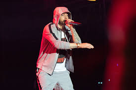 Eminem posted a new footage from the gnat music video in which it walks down a long corridor to the eminem's music to be murdered by side b is set to chart at no.20 on the billboard album chart. Eminem Faces Backlash Over Lyrics About Deadly Attack At Ariana Grande Concert The New York Times