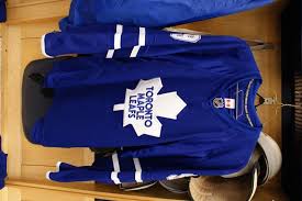 But he was also a talented leader who wore the captain's 'c' for much of his career. Nhl Auctions Blog Toronto Maple Leafs Charity Auctions