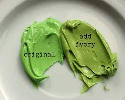 What makes dark green icing turn dark green? Bright And Spooky Halloween Green Icing The Sweet Adventures Of Sugar Belle