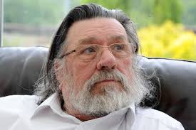 Frail and poorly nana is now permanently in bed in the royles' sitting room, causing jim to sulk when she swaps the battery from the remote for. Royle Family Star Ricky Tomlinson Proposes Protest Over Plans To Stop Funding Free Tv Licences North Wales Live