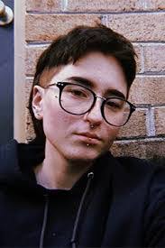 Devon Shead's Instagram, Twitter & Facebook