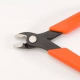 Flush Cutters vs. Side Cutters | Tools For Wire Jewelry