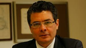 Palabras del ministro de salud, alejandro gaviria uribe, durante el simposio importancia del descubrimiento del vph, su beneficio y futuro. Se Reduce El Embarazo Adolescente En Colombia