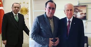 Oturan onur özbizerdik, türkiye'nin en eski kabadayı ve suç baronlarından dündar kılıç'ın öz torunuydu. Alattin Organize Suc Orgutu Lideri Alaattin Cakici Cezaevi Nden Tahliye Oldu Welg Medya Sizin Sesiniz