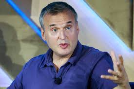 Ross and Russel speak with Netflix star Phil Rosenthal!