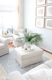 Tropical Florida Cottage Garden In 2020 Coastal Chic Living Room Chic Living Room Decor Furniture Slipcovers