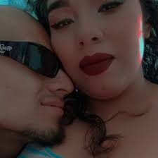 Sian: Voten por la mujer...