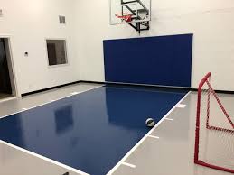 Several indoor spaces offer weatherproof staging for a variety of activities—from martial arts to table tennis. Indoor Basketball Court Klassisch Fitnessraum Minneapolis Von Millz House Houzz