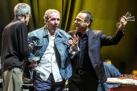 Ha iniziato la sua carriera da giovane, poi alla fine degli anni '70 è diventato membro del trio cabarettistico dei giancattivi. Francesco Nuti E Oggi Su Una Sedia A Rotelle Ormai Completamente Muto Corriere Di Puglia E Lucania