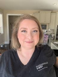 Ashleigh Drew's Instagram, Twitter & Facebook