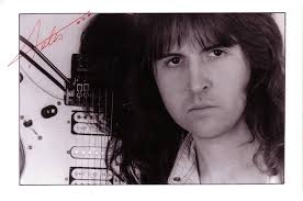 Alguien Más En Quien Confiar