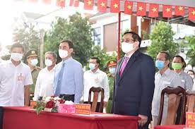 Sáng 23/5, tại khu vực bỏ phiếu số 18, phường cái khế, quận ninh kiều, thành phố cần thơ, thủ tướng chính phủ phạm minh chính cùng với lãnh đạo thành phố cần thơ và đông đảo cử tri đã tham dự lễ khai mạc và bỏ phiếu bầu cử đại biểu quốc hội khóa xv và đại biểu hội đồng nhân dân các cấp. Thá»§ TÆ°á»›ng Chinh Phá»§ Pháº¡m Minh Chinh Tham Gia Báº§u Cá»­ Táº¡i Cáº§n ThÆ¡