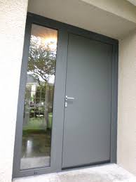 Il est léger, malléable, 100% recyclable, facile à fabriquer et à entretenir. Porte D Entree Aluminium Meylan Isofrance Fenetres Et Energies Grenoble Alp Iso Renov