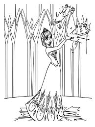 Download this running horse printable to entertain your child. Queen Elsa Decorating Her Castle Coloring Pages Coloring Sky