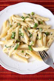 One Pot Garlic Parmesan Pasta Easy Pasta Recipe Recipe Easy Pasta Garlic Parmesan Pasta Parmesan Pasta