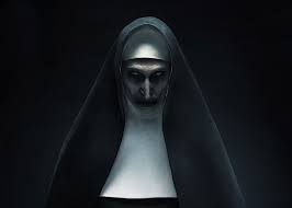 A priest with a haunted past and a novice on the threshold of her final vows are sent by the vatican to investigate the death of a young nun in romania and confront a malevolent force in the form of a demonic nun. Filmkritik The Nun Lauterfilme De