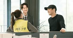 Mad dog would have been perfect for you, you let woo do hwan take your shine, am sure u are. Choi Siwon Kang Sora And Gong Myung Are All Smiles And Other Faces On Set Of Revolutionary Love Soompi