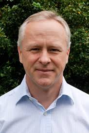 Mr Justin Van De Ven