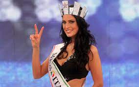 .di miss… carriera che all'età di 19 anni l'ha condotta alla finale di miss italia, insieme ad altre 39 ora la società tutta farà il tifo per lei! Francesca Miss Italia Io E Lo Sport Adoro Basket E Nuoto Sky Sport