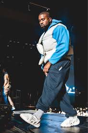Kanye West In The Adidas Yeezy Foam Runner Via Nice Kicks Kanye West Outfits Kanye West Style Kanye Fashion