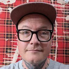 MB Debate: Is Social Media Diminishing In-Person and Online Education?