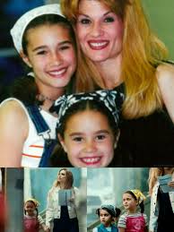 Demi lovato young 10880 gifs. Demi Lovato News On Twitter A Younger Version Of Demi Lovato Dallas Lovato Sister And Dianna De La Garza Mom Make A Cameo In The I Love Me Music Video Ilovemetonight Https T Co Rvvbyj41te