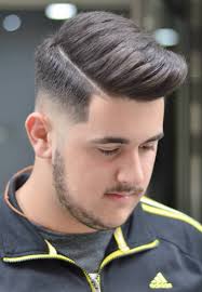 With a fade or undercut on the sides and back combined with a short to medium short cut on top, there are many cool men's hairstyles to consider. 20 Selected Haircuts For Guys With Round Faces