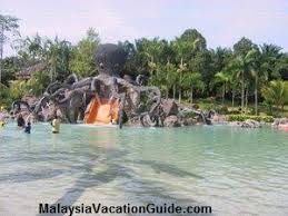 When you stay at felda residence hot spring in sungkai, you'll be 11 minutes by car from petai lane. Sungai Klah Hot Springs Park